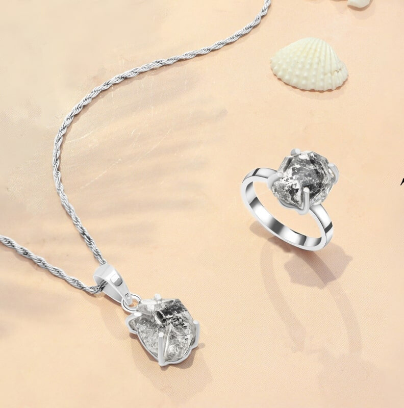 Herkimer Diamond Petroleum - Meaning, History, Healing Properties